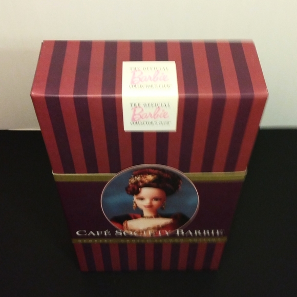 🌹🍃New In Box ~ 1997 “Cafe Society” Members Collector Barbie Doll - Picture 7 of 8